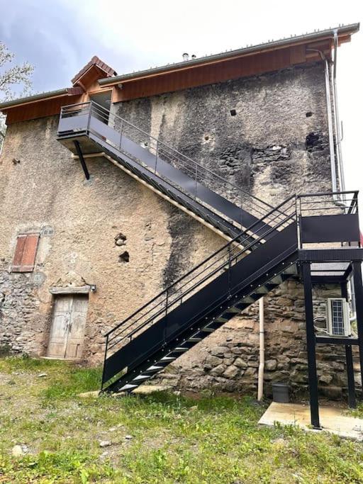 Villa La Tour En Belledonne Theys Exterior foto